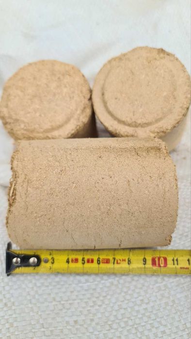 Топливный брикет нестро дубовый 9500грн\т.