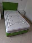 Cama completa – Cabeceira + Sommier + Colchão (Semi-novo)