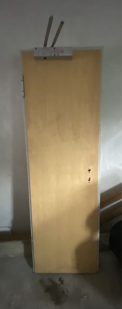 Drzwi masywne ościeżnica 202x66cm