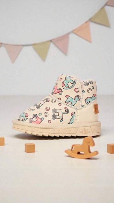 Теплі дитячі зимові черевики бежеві 21-26 розміри