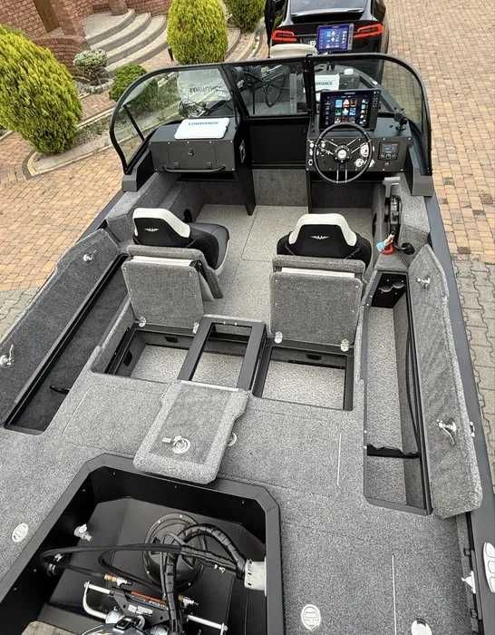 VBOATS FISHPRO50 / Honda 100 / Lowrance Ghost, HDS 12’/ Respo
