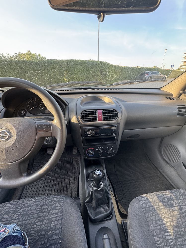 Opel Corsa C 1,0 2001r