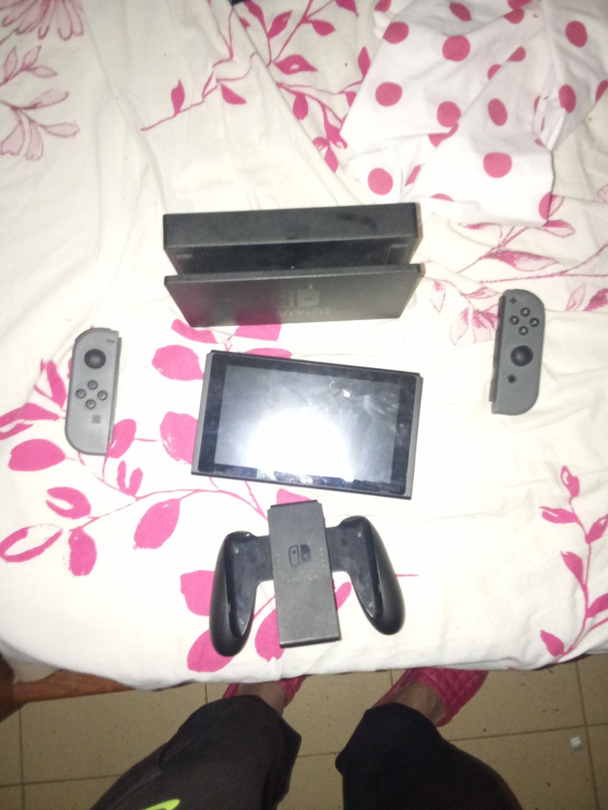 Nintendo switch v2 com acessórios