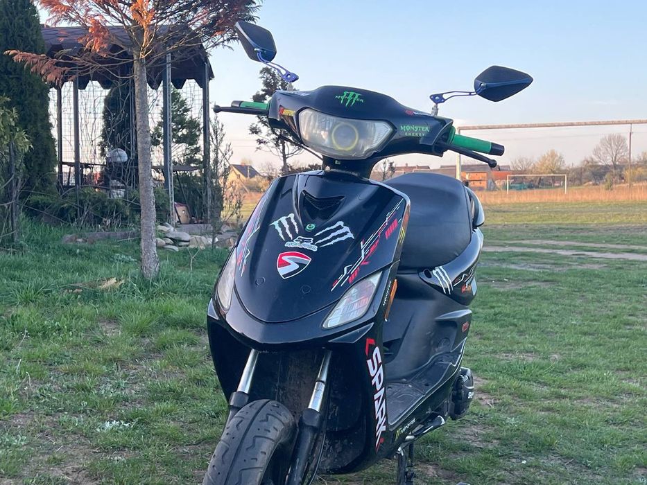 скутер Spark 125