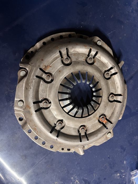 Корзина зчеплення бмв е34 м20б25 в гарному стані