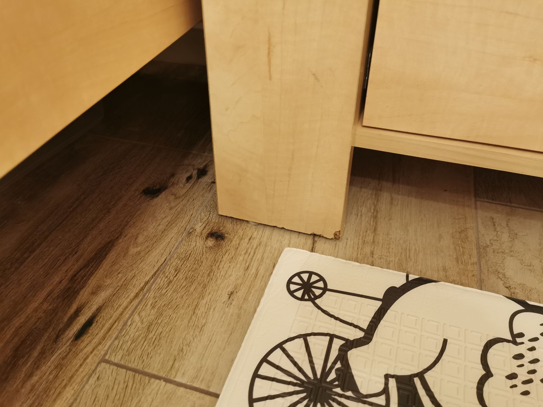 Dwie komody do pokoju dziecięcego