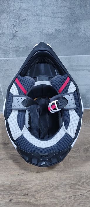 Продам шолом кросовий , ендуро  Shoei vfx-evo