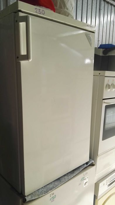 Mała lodówka niemieckiej marki Privileg