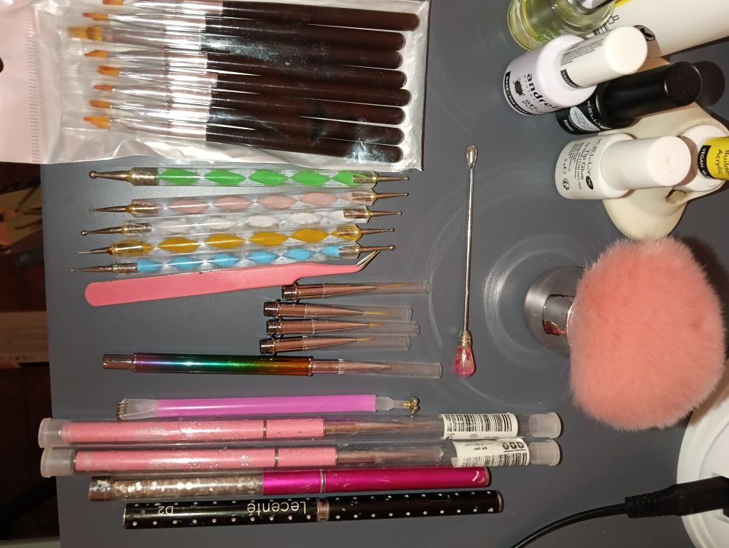 Material de unhas de gel e acessórios