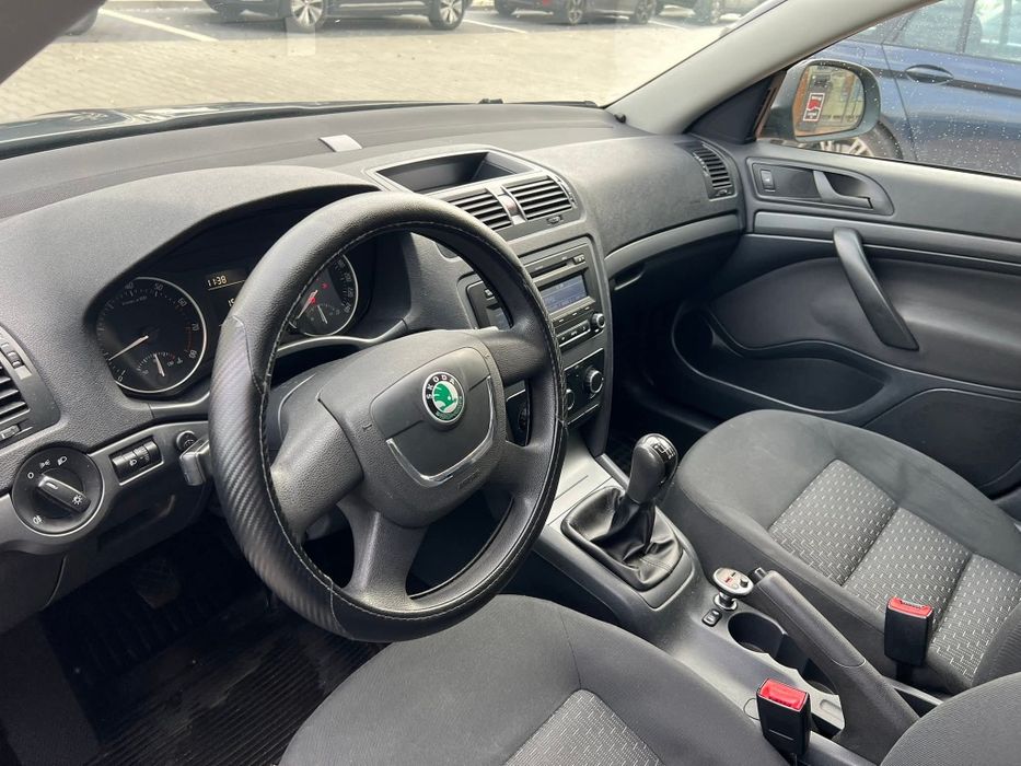 SKODA OKTAVIA A 5 2010 rok 150 koni