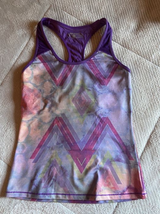 Top de desporto feminino