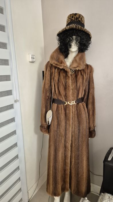 Futro płaszcz  z norek