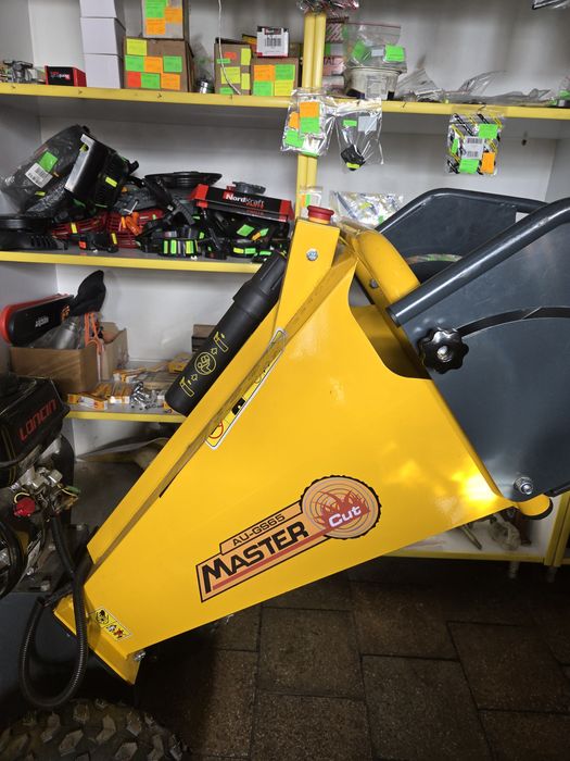 Rozdrabniacz Spalinowy Rębak do gałęzi