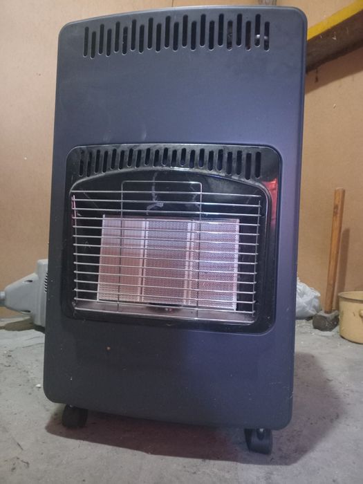 Обігрівач побутовий з газ балоном