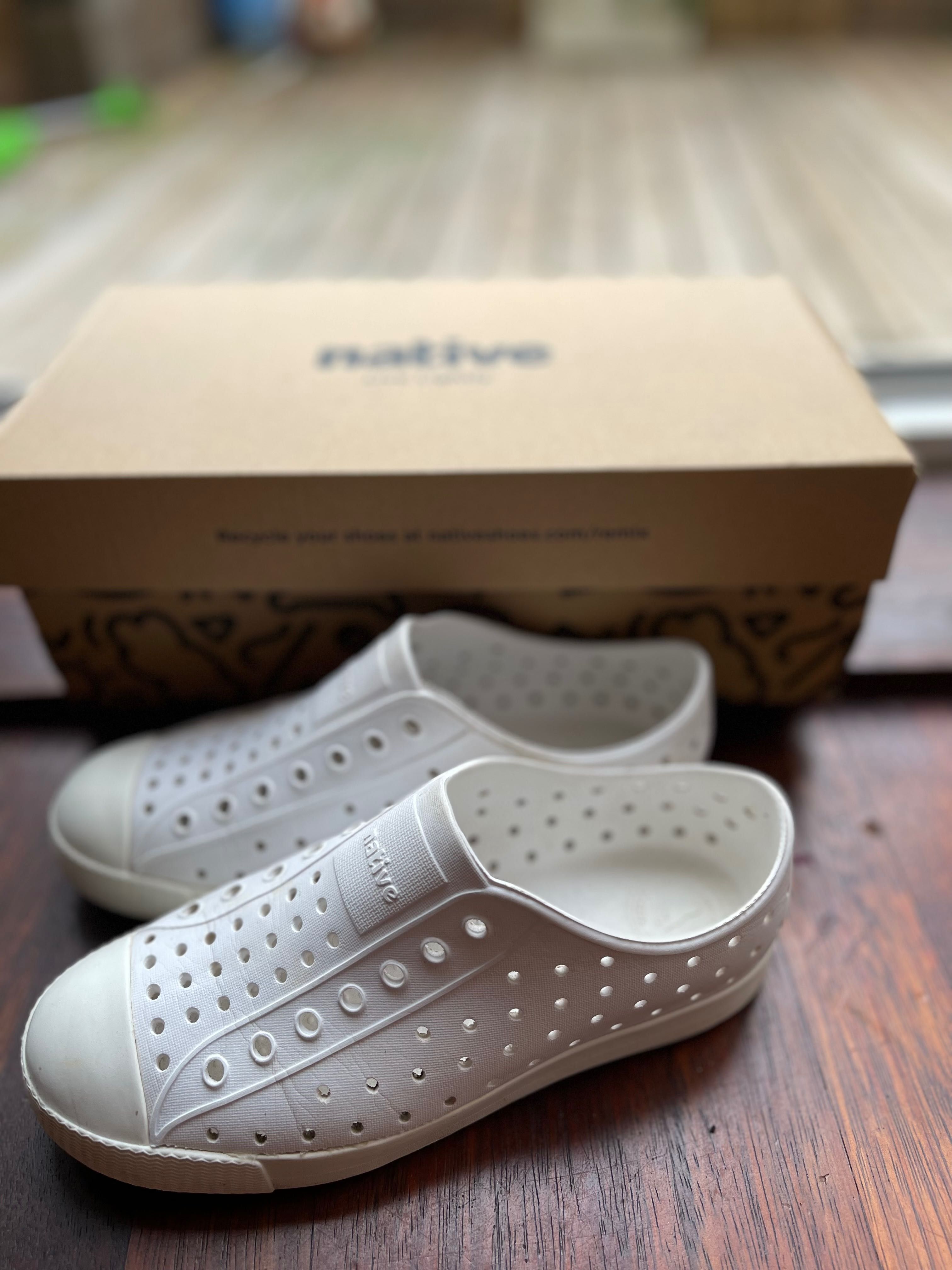 Native jefferson white buty