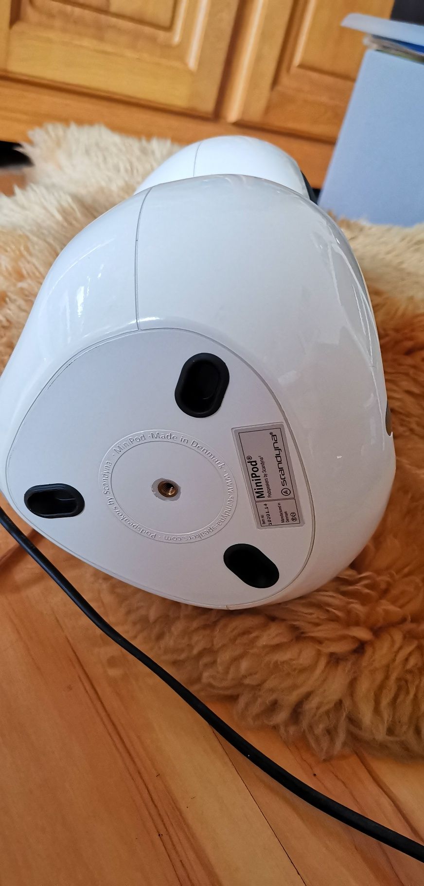 Minipod białe i czarne