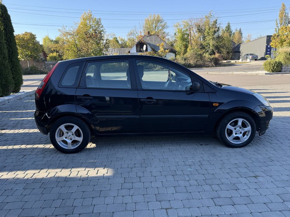 Ford Fiesta 2002 рік 1.4 Бензин Механіка