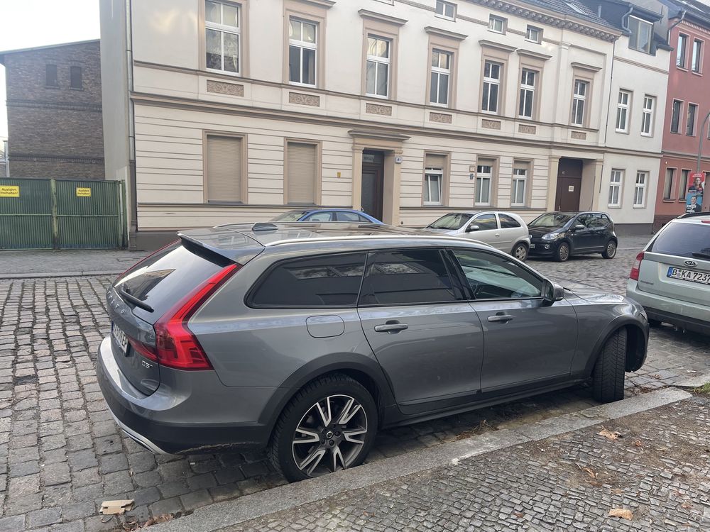 Продам Volvo V90cc