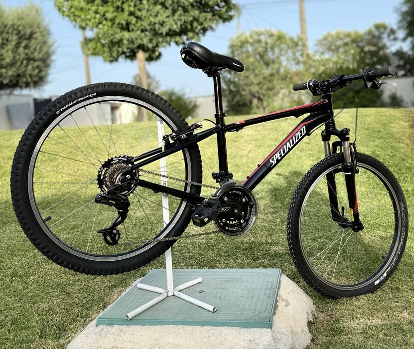 Bicicleta 24’’ specialized.