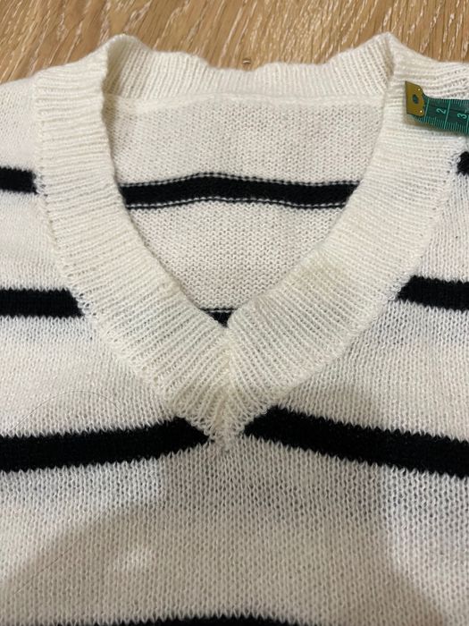 Жіноча кофта в полоску