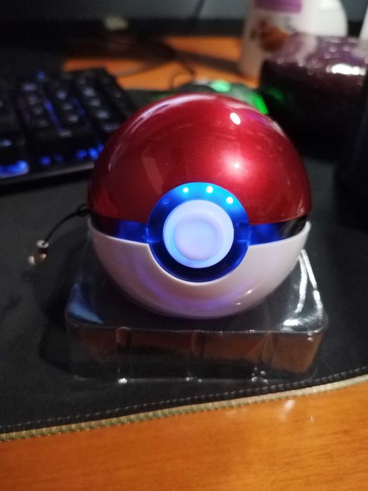 Power bank ́pokemon