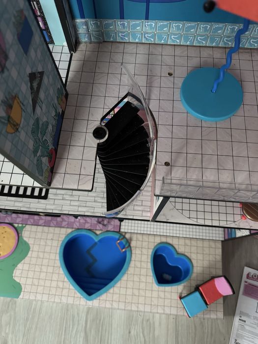 Domek LOL surprise OMG gratisy