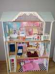 Drewniany domek dla lalek Barbie Kid Kraft plus dodatki.