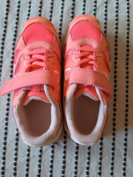 Tênis de menina da Decathlon 32