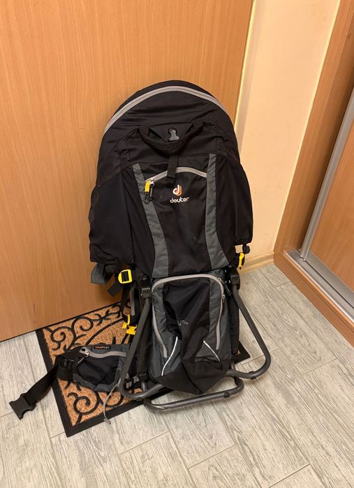 Nosidło turystyczne Deuter Kid Comfort Pro czarne szare