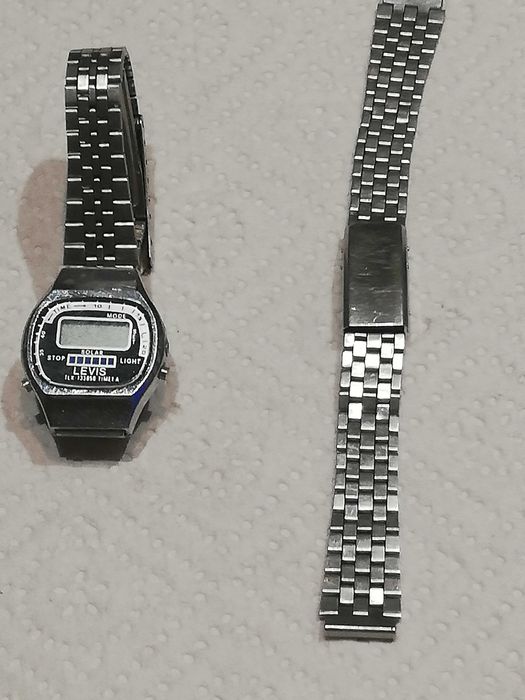 Levis zegarek elektroniczny na branzolecie i bransoleta HONG Kong