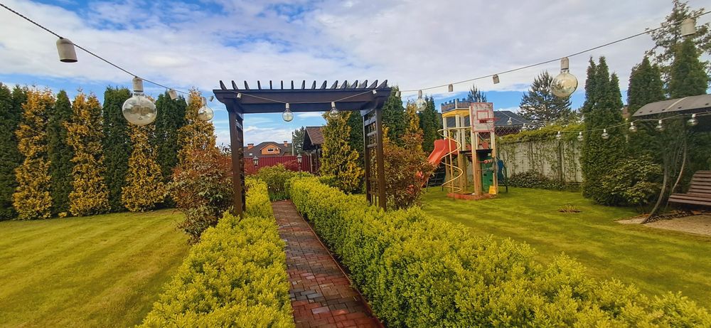 Комфортний 1 затишний будинок. 6 кімнат.