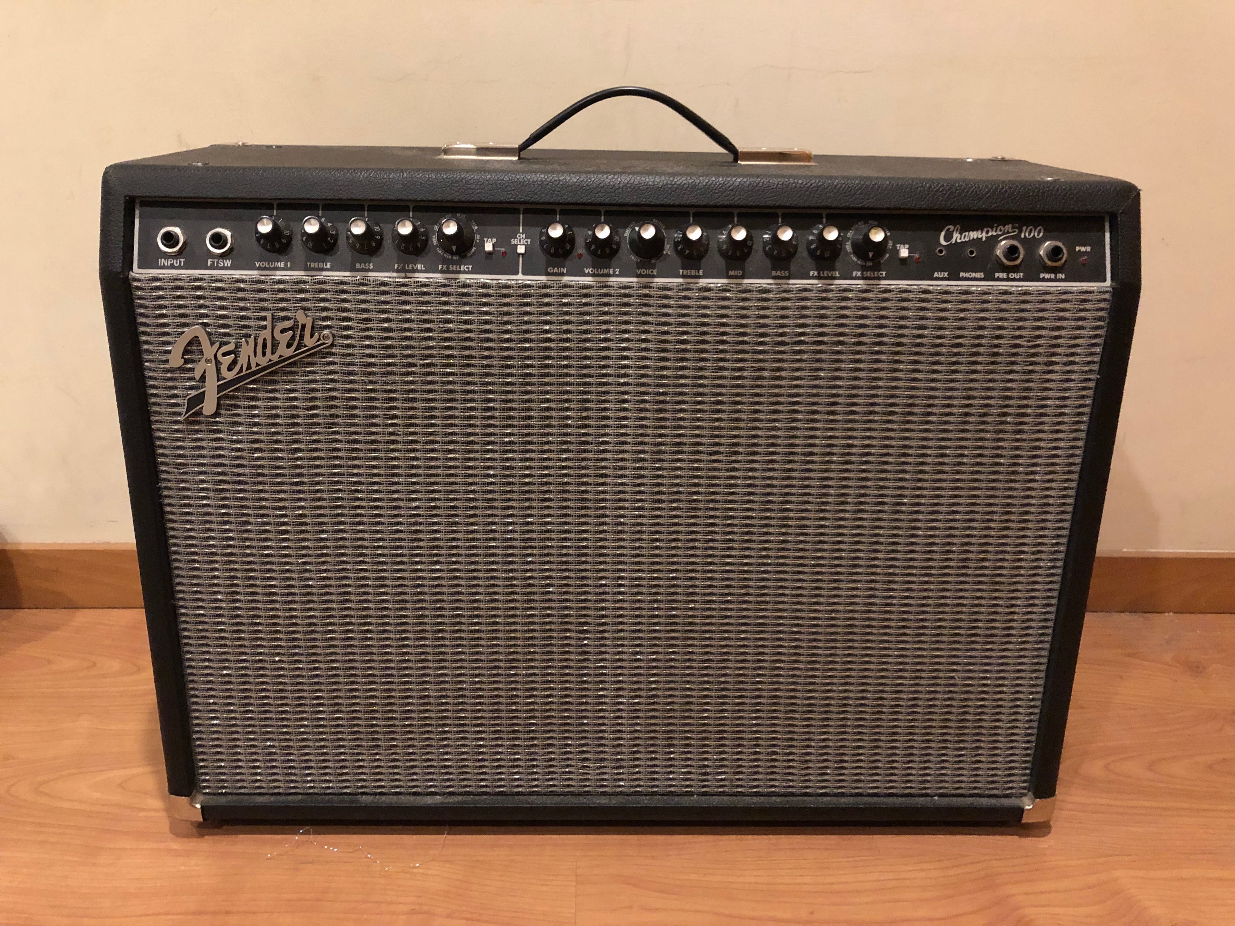 Fender Champion 100 - Amplificador Robusto com Som Poderoso e Versátil