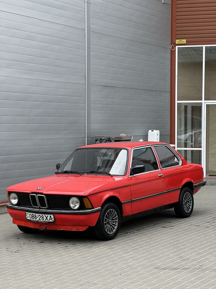 BMW 3 series e21