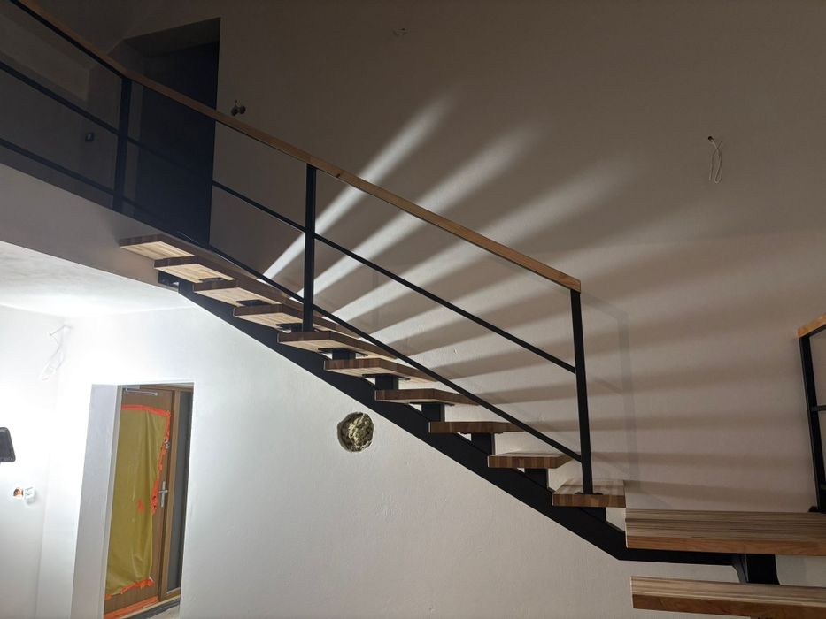 Balustrada stalowa wewnętrzna zewnętrzna