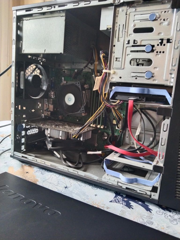 Komputer PC Lenovo ThinkCentre Intel Core i7-3770, GTX 1070 6GB, 16RAM
