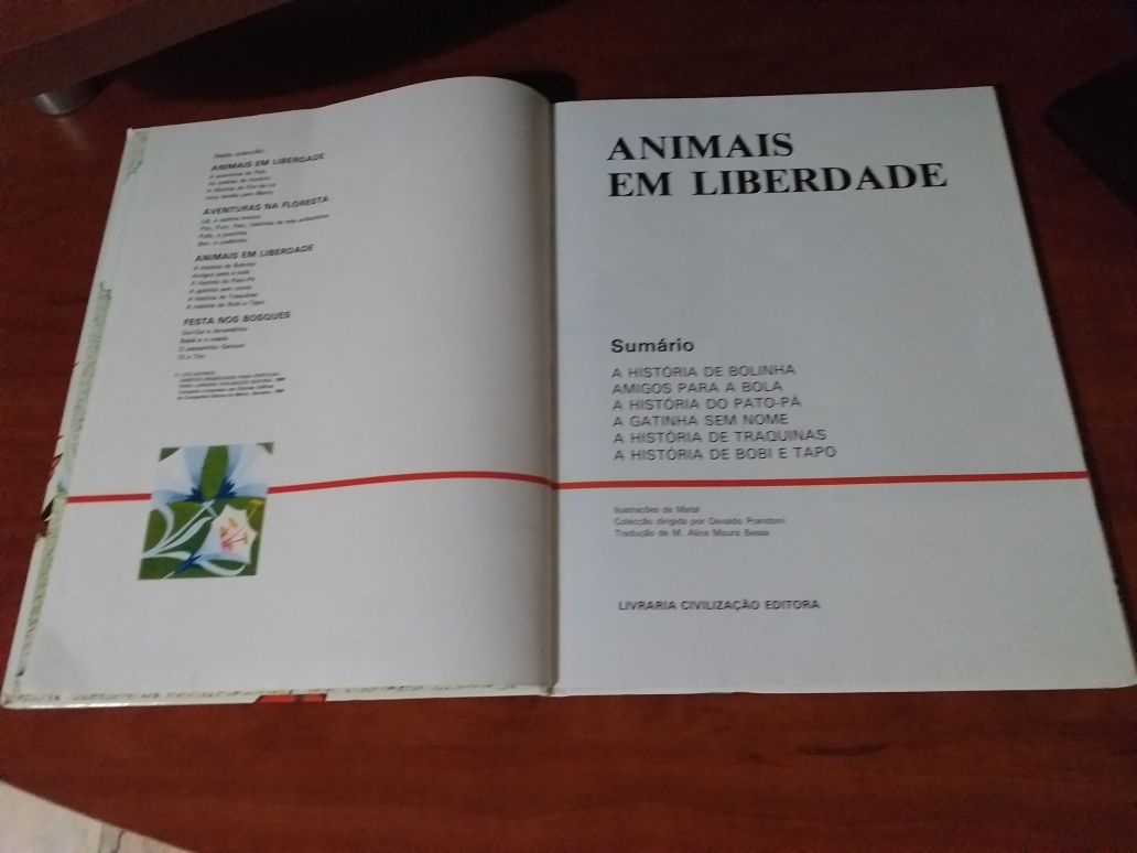 Livro "Animais Em Liberdade"