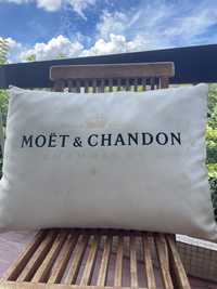 Almofadas de napa de exterior com logo Moet & Chandon