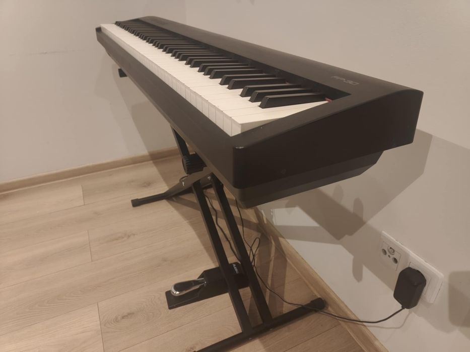 Pianino Roland FP-30 , FP30 + statyw + sustain +krzesełko