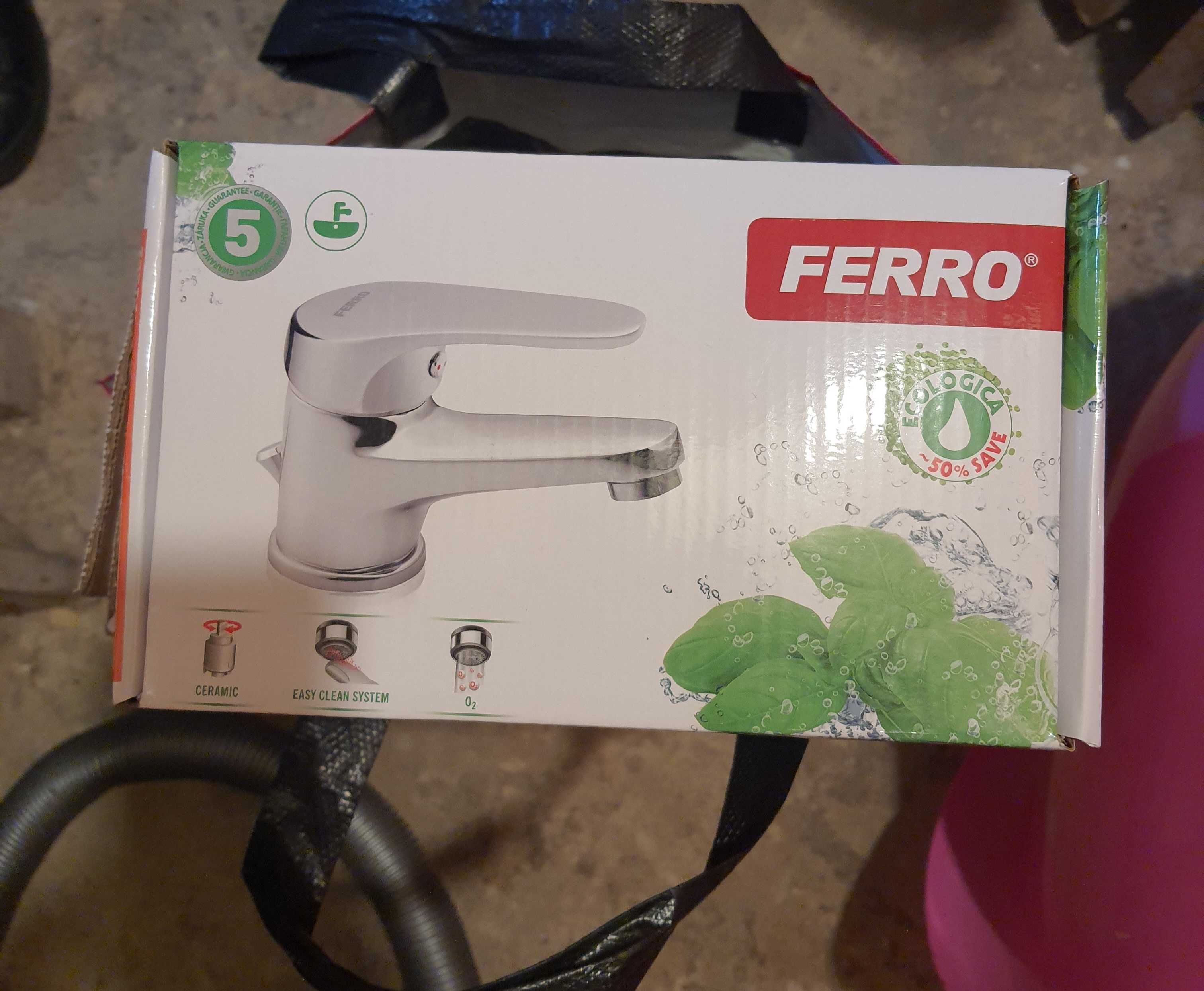 Szafka z umtwalką i kranem
