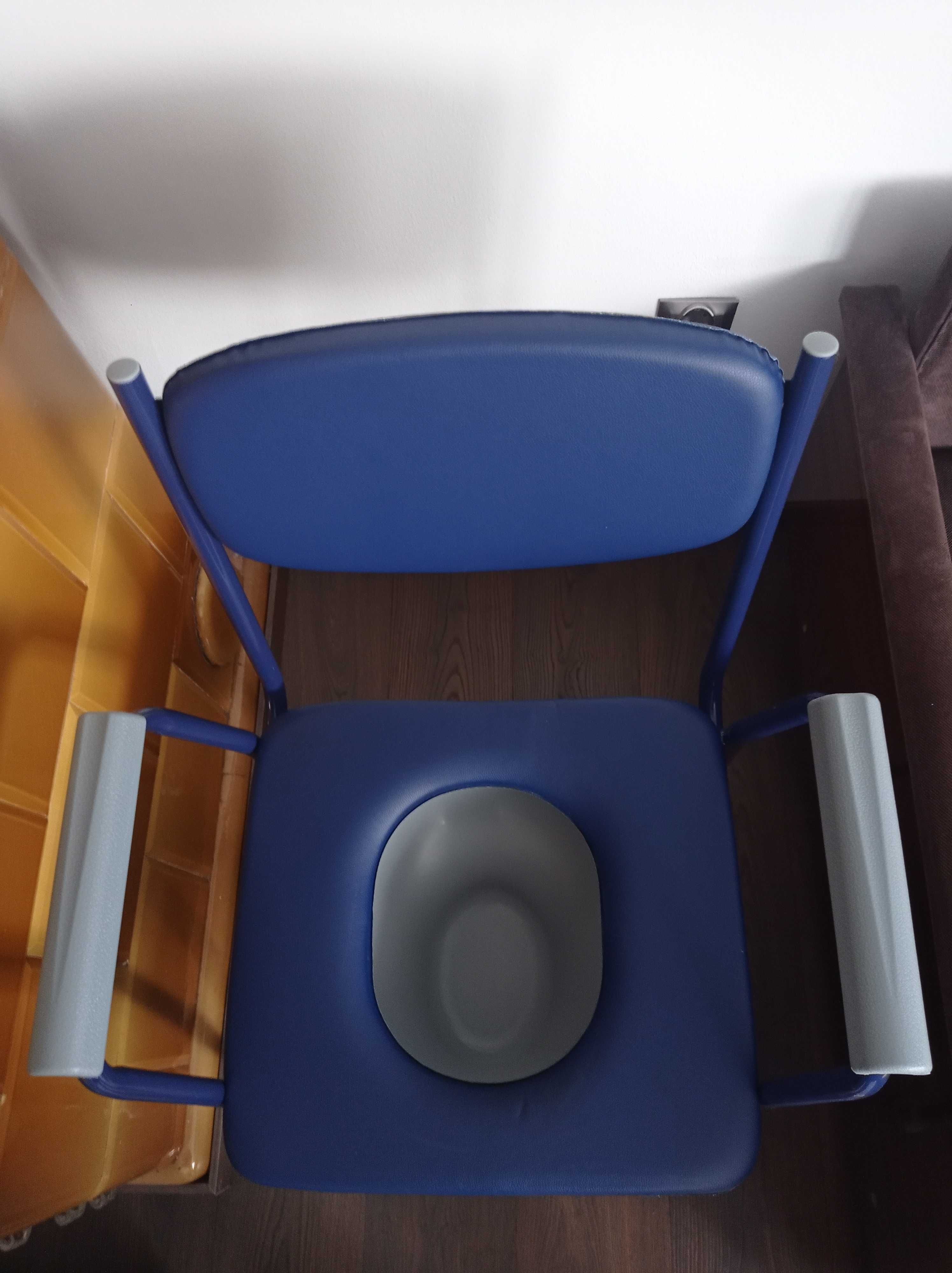 Krzesło toaletowe tapicerowane BLUE-TIM