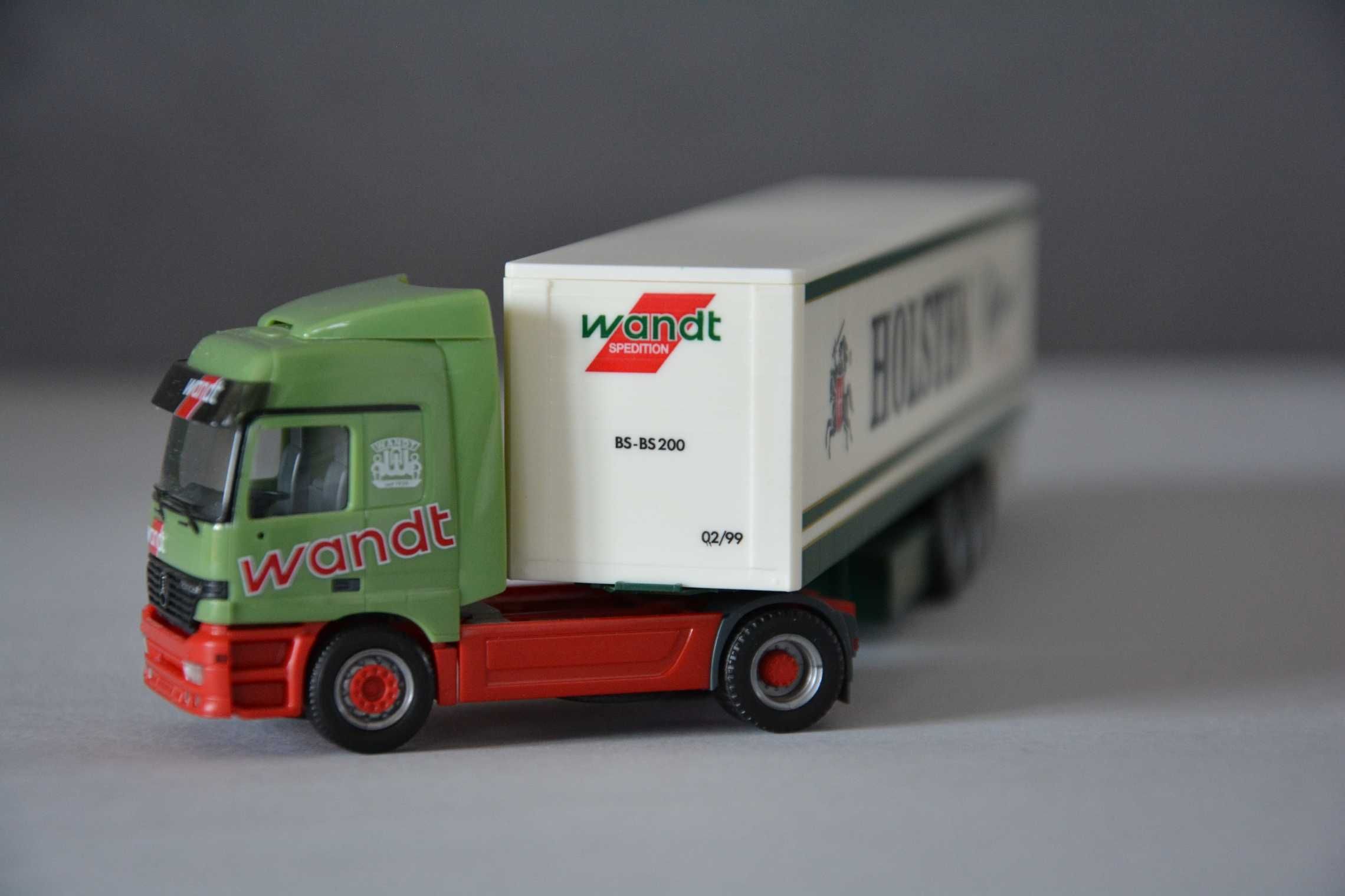 1:87 (H0) Herpa (146708) - MB Actros L + kurtyna - Wandt/Holsten
