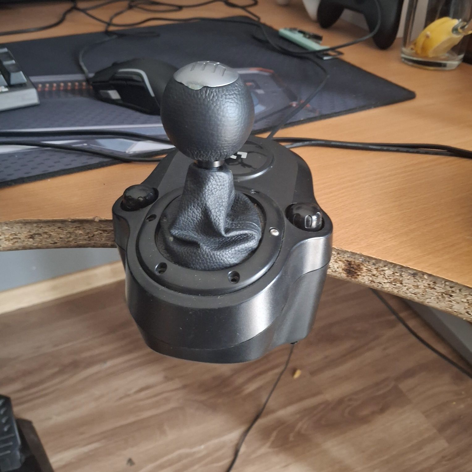 Kierownica thrustmaster TMX + pedaly + skrzynia biegow/shifter