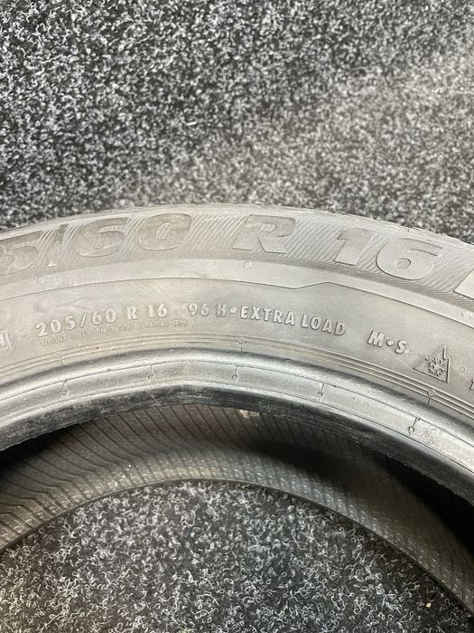 Продам Б/У шини Semperit 205/60R16 SPEED GRIP 2