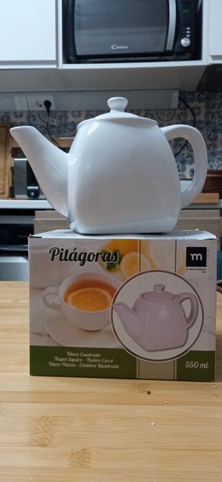 Bule de chá 550 ml 4€