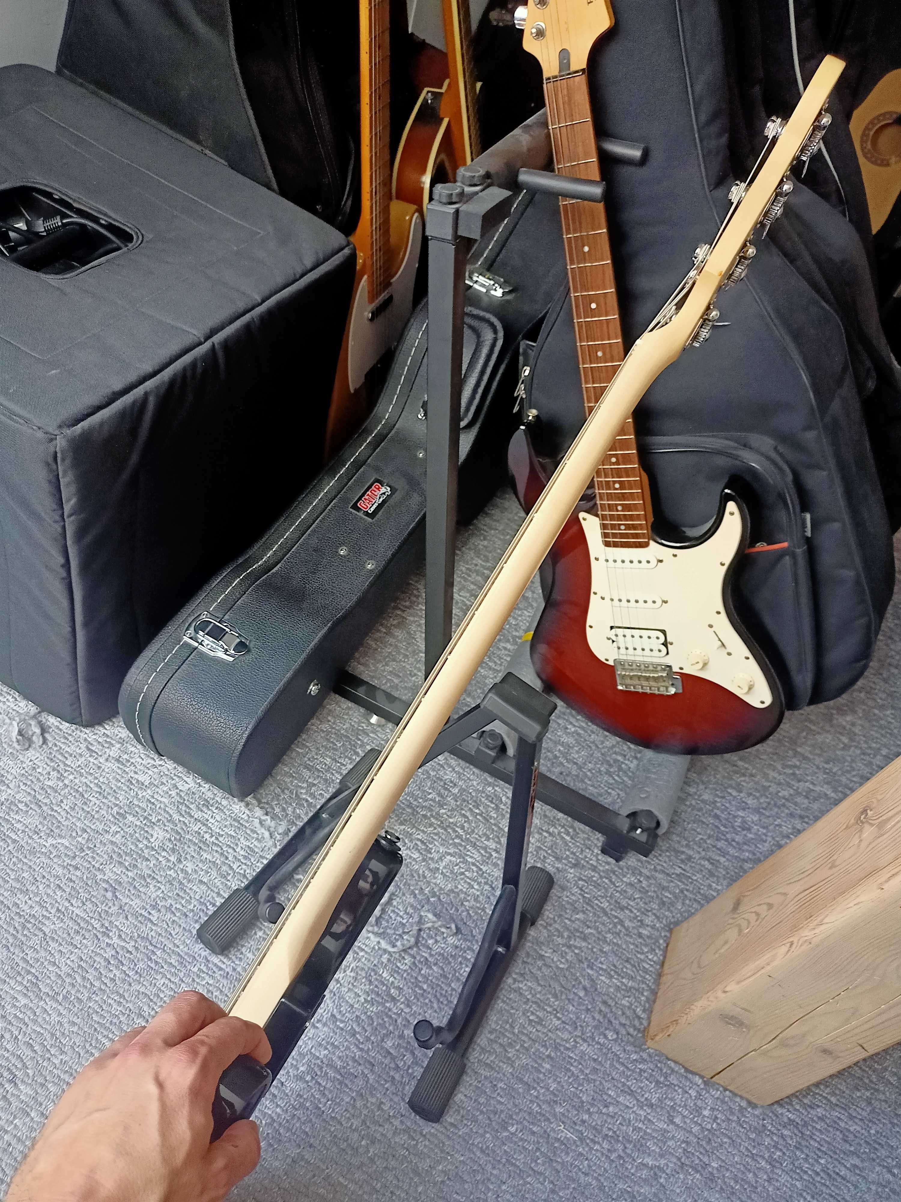 Gitara basowa Squier Affinity
