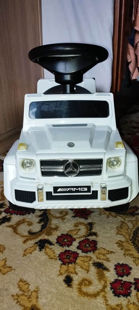 Электромобиль Мерседес AMG