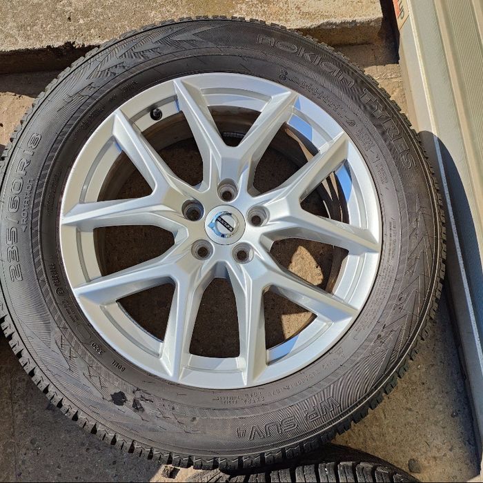 Koła18 felgi Volvo XC60 5x108 opony zimowe Nokian 4x 235/60R18