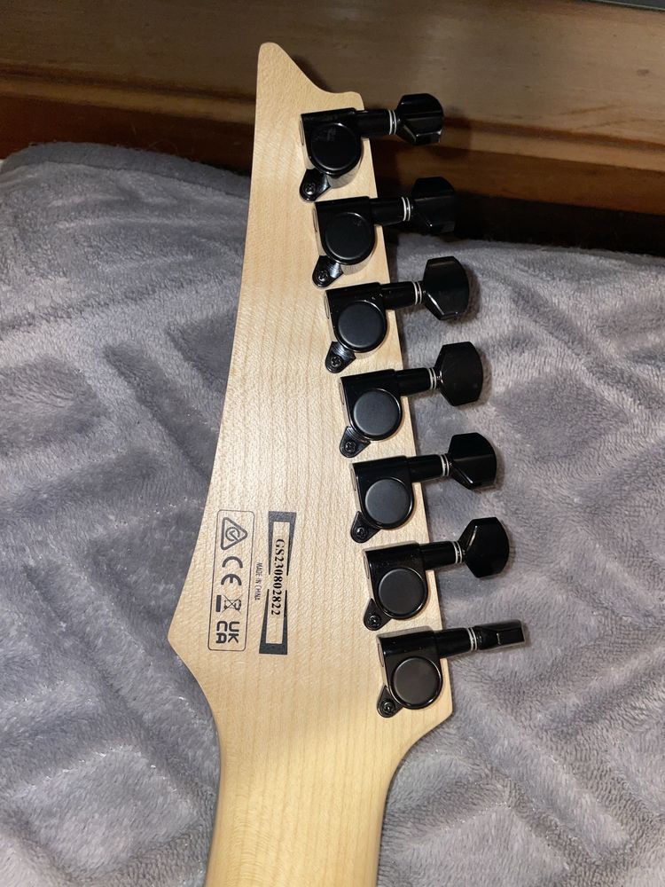 Guitarra Ibanez GRG7221 BKF Black Flat
