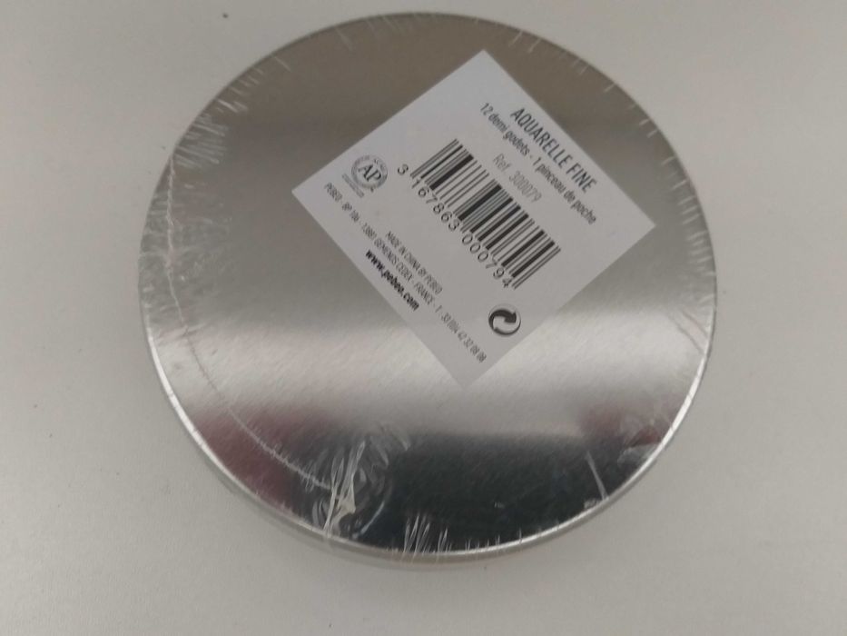 diversos artigos /material de arte, desenho, lápis , aguarelas