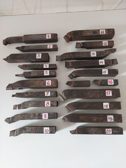 Токарные победитовые и самокальные резцы. БРЕЛКИ.